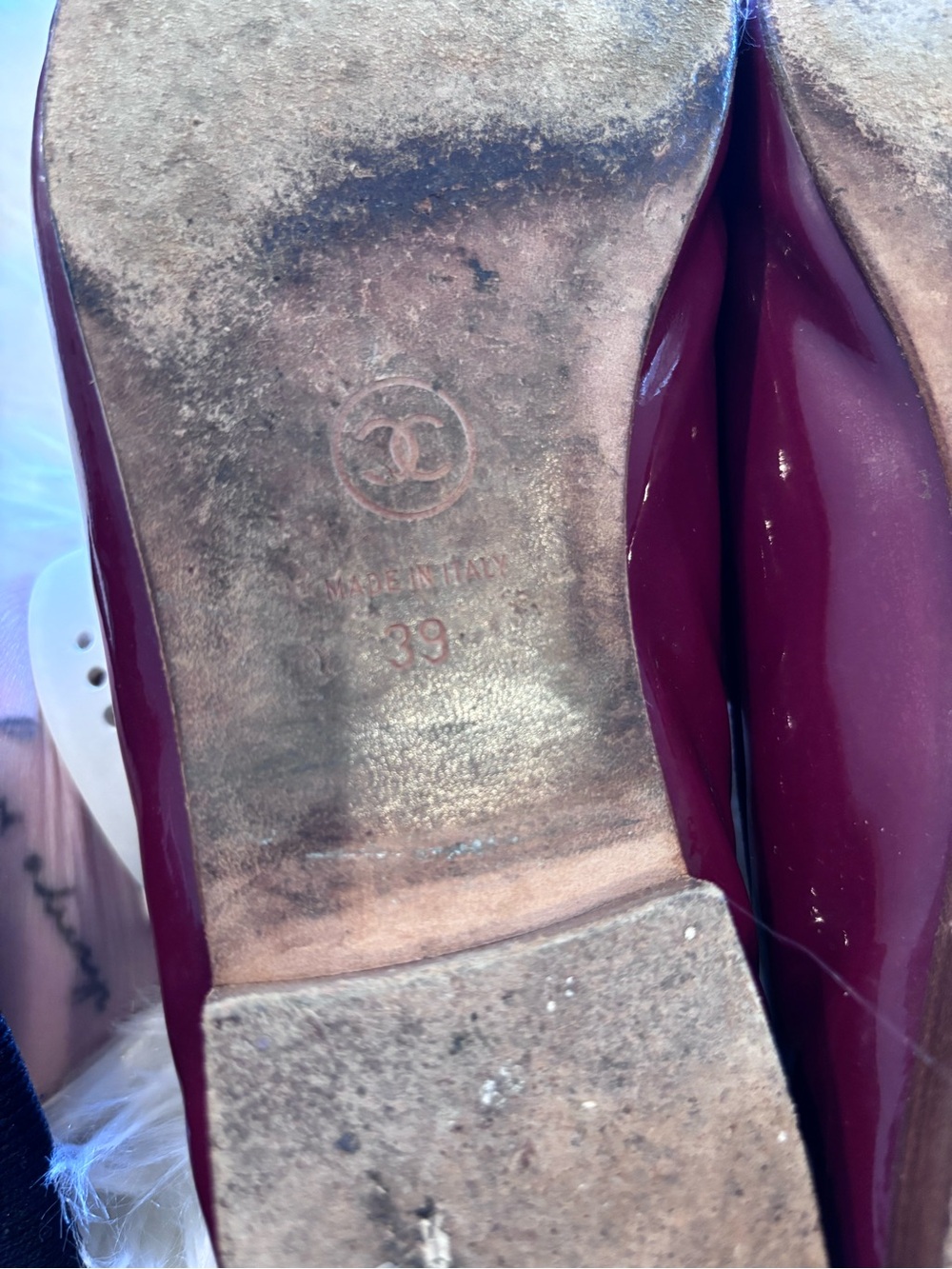 Vintage CHANEL Burgundy Patent Leather Ballet Flats with Bow - Picture 9 of 12